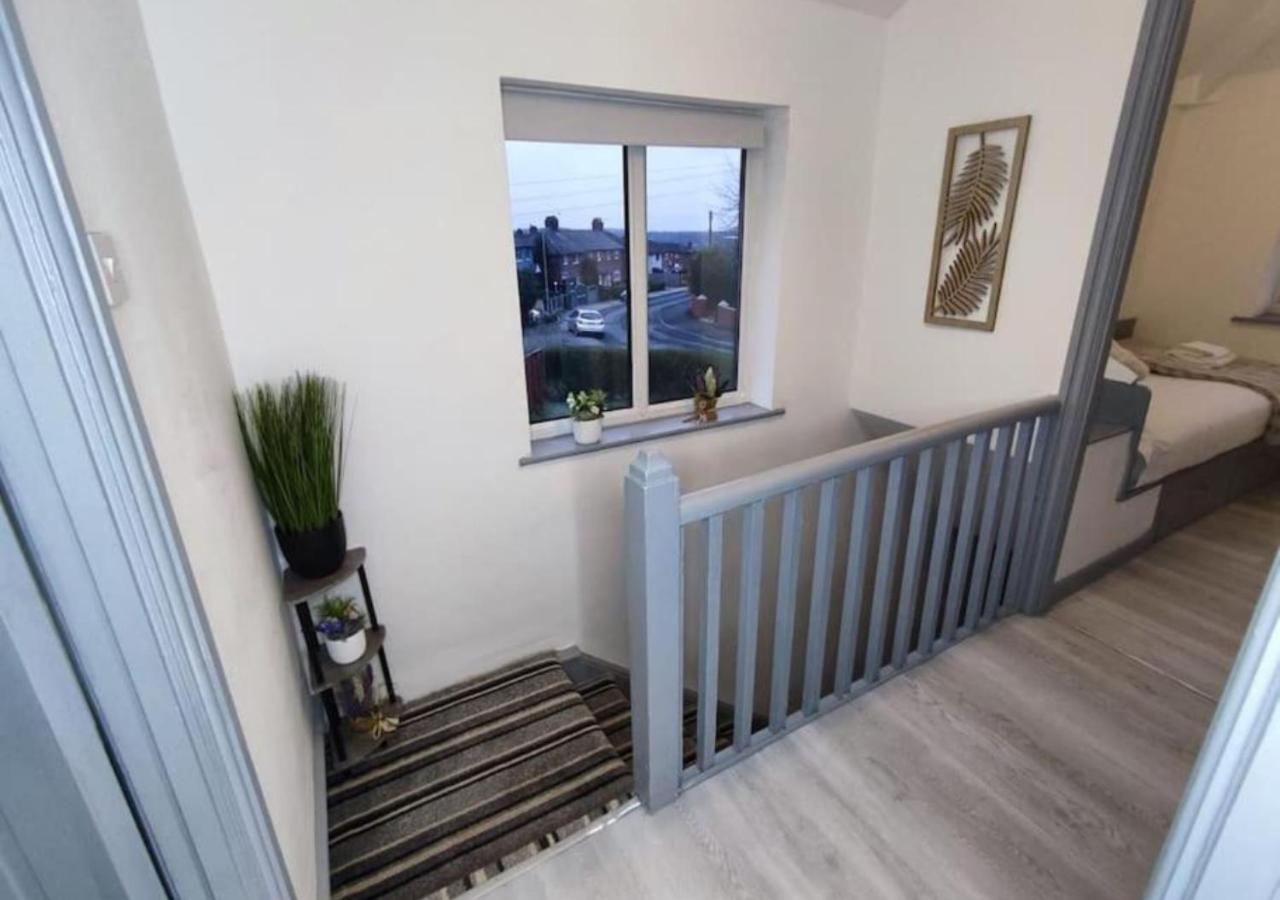 Comfortable 3 Bedrooms Leeds Beach House - Ideal For Family And Contractors - Free Parking For 2 Cars Eksteriør billede